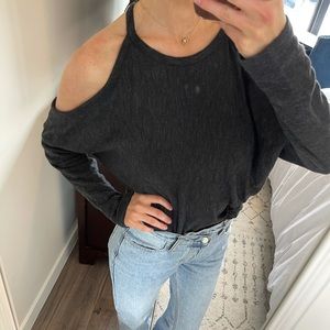 XXI Grey Sleeveless Sweater Size Large